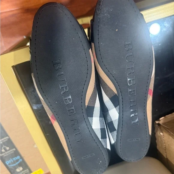 Burberry Check Ballet Flats - EU 40 (US 9-9.5) - Like New - Picture 4 of 4